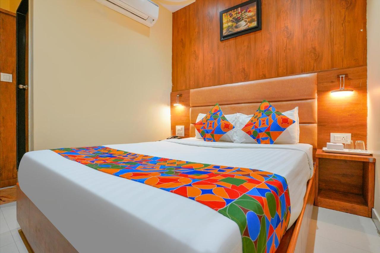 Fabexpress Colaba Grand Hotell Mumbai Exteriör bild